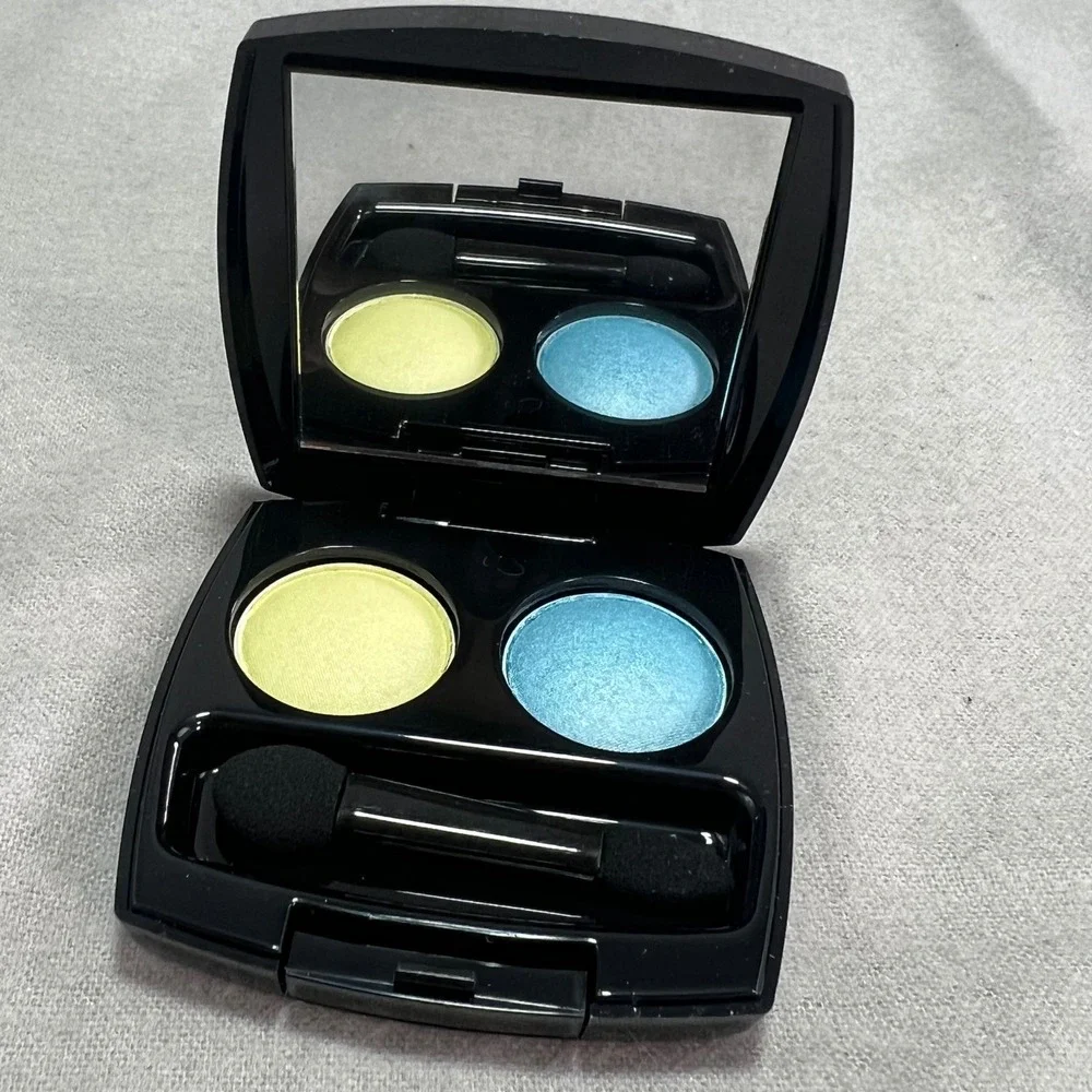 Avon eyeshadow duo